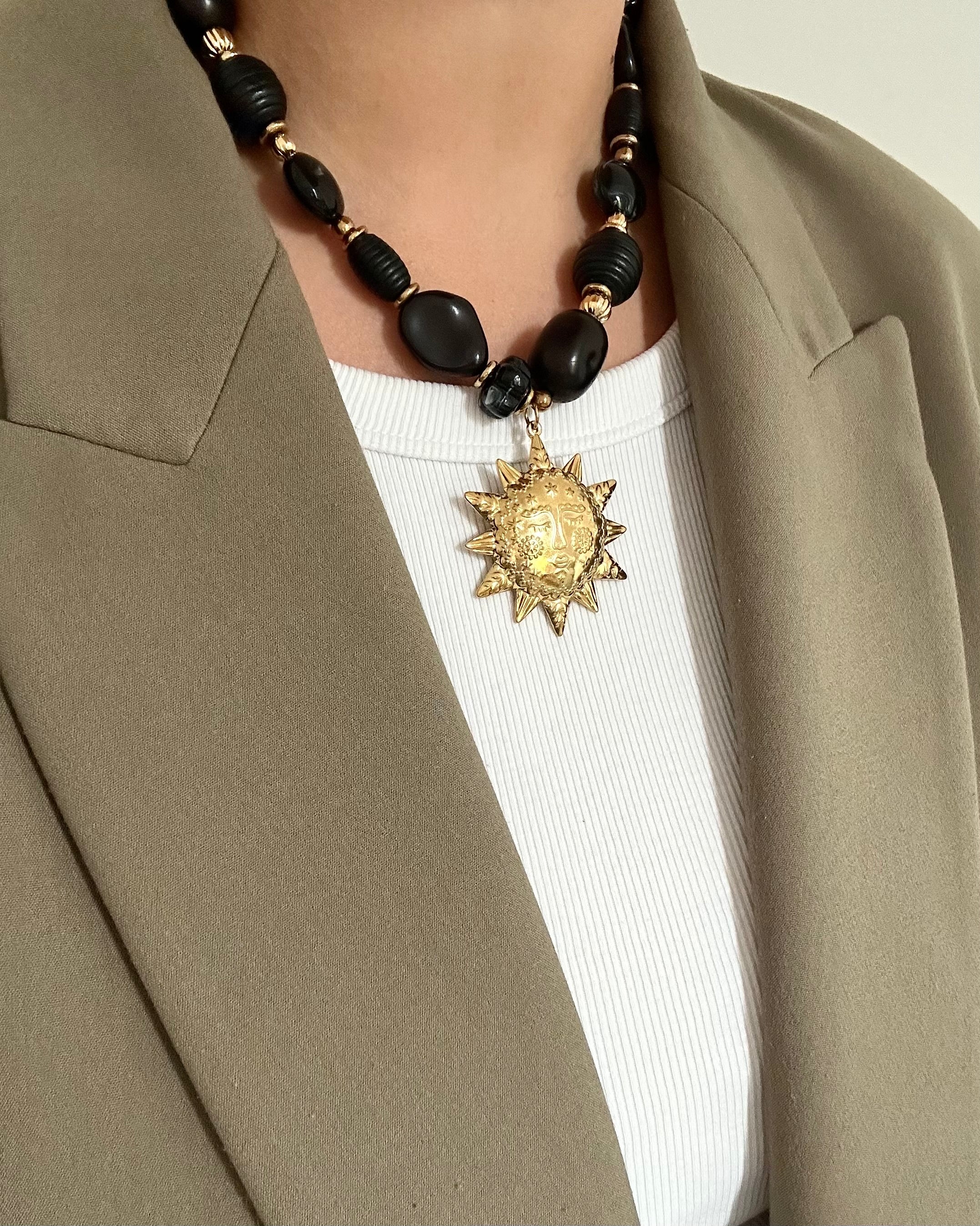 Collier Soleil Noir